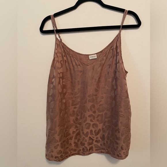 Babaton Everly Camisole, Leopard Jacquard, Size Large. - Picture 4 of 9